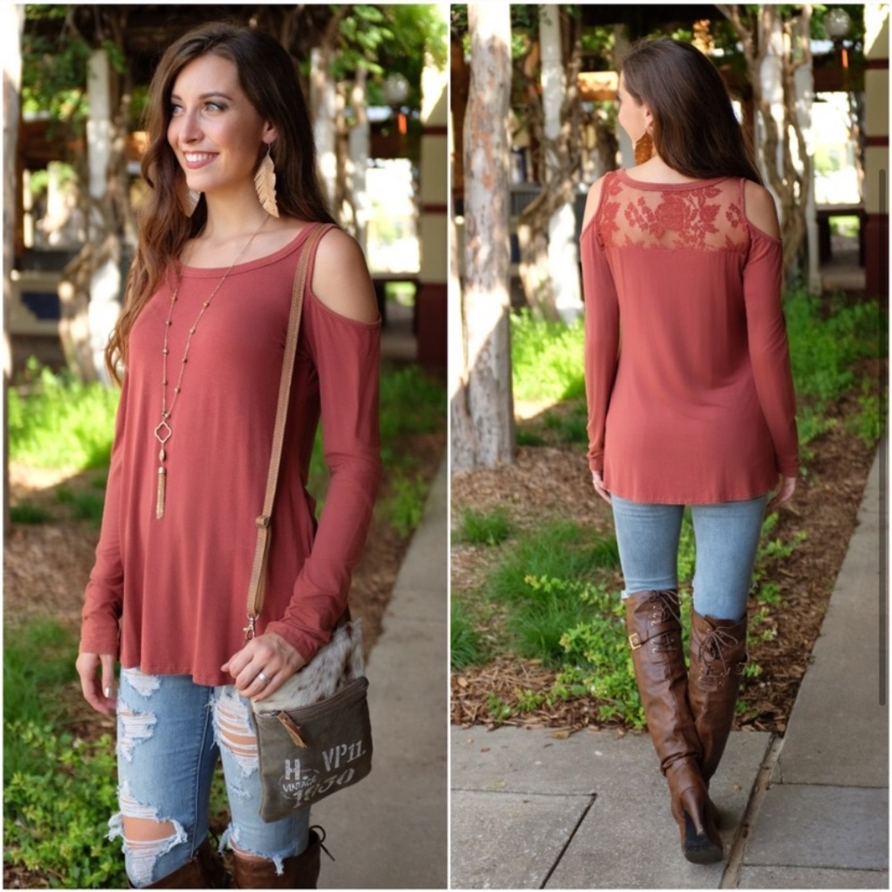 Infinity Raine Rust Cold Shoulder Vintage Wash Top